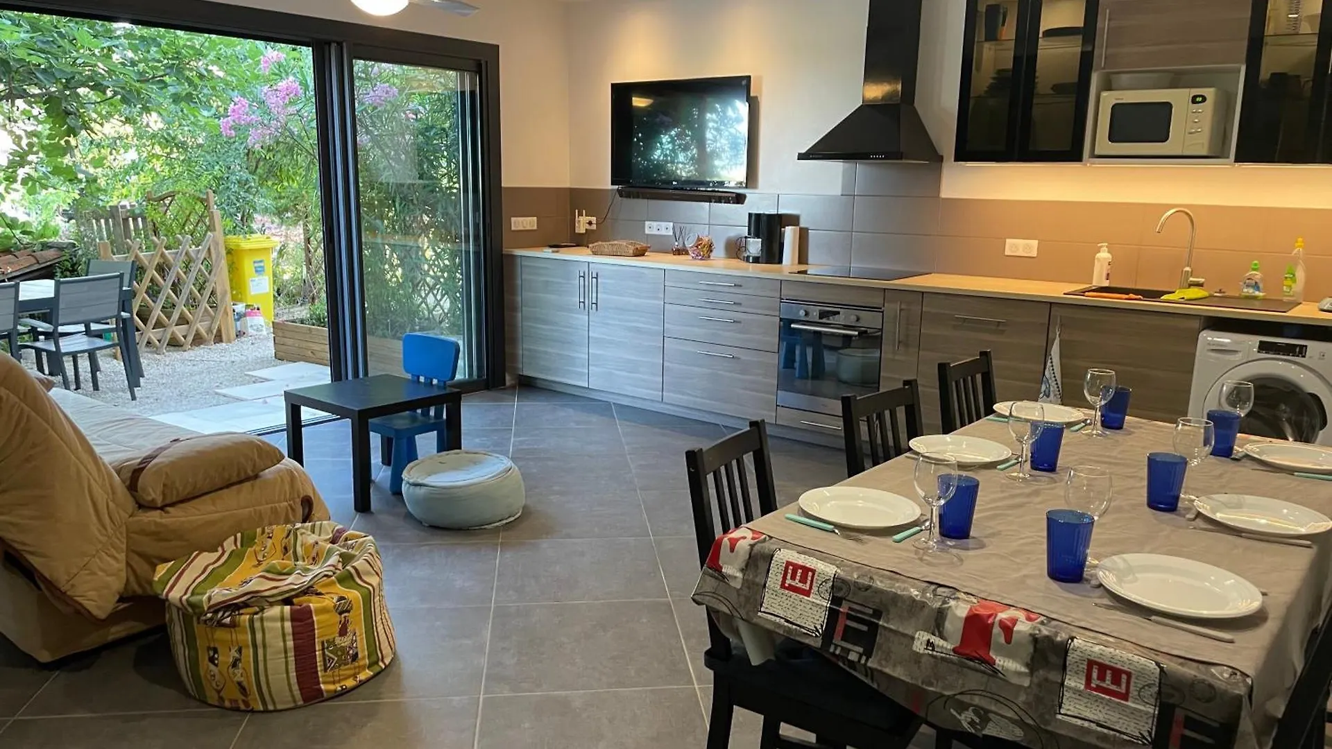 Apartment Appartement Marseille La Valentine - St Marcel